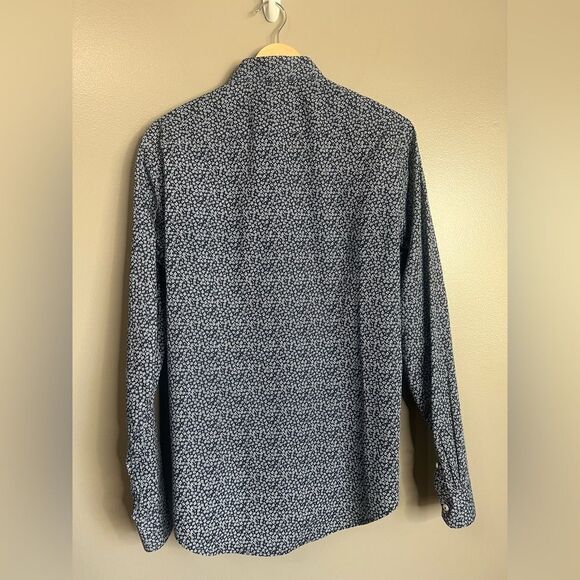 4/$25 Zara man slim fit micro floral navy blue button up shirt medium preppy - Picture 2 of 7